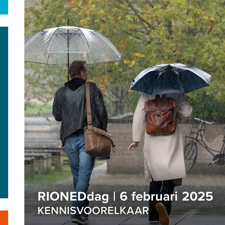 Rioneddag 2025 Vierkant Paraplu Tekst2k